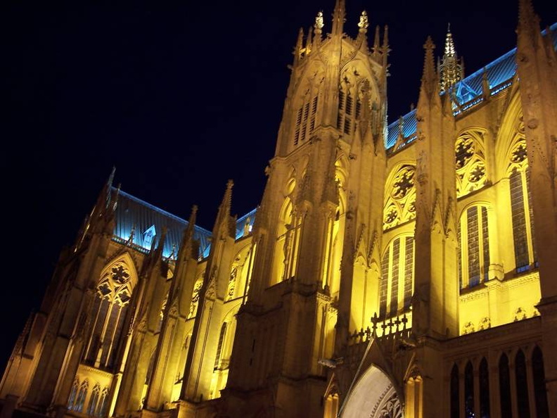 pw metz cathedrale nuit